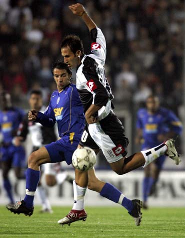 都体：DV9肌肉不适但伤情不重，保险起见周末联赛会替补