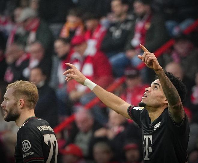 广东男篮末节逆转击败山东