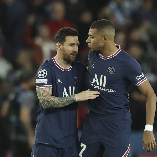 早报：还没撞线的，也该加把劲儿了