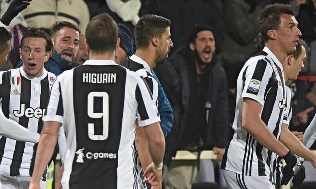 基德：戴维斯回归能给我们拉开空间，球队适应他还需要些时间